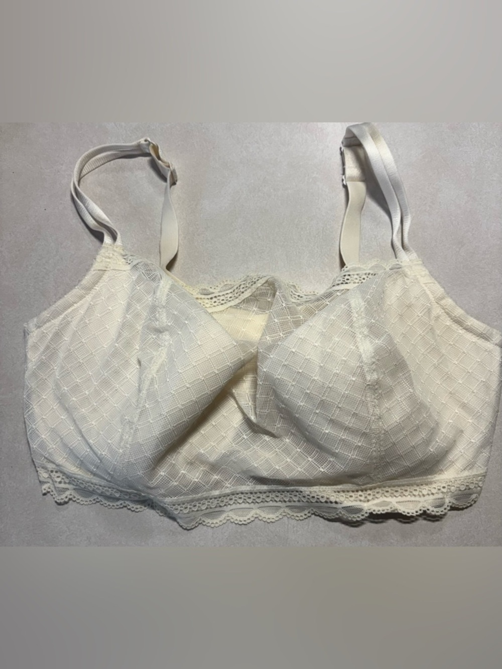Cacique Women’s Lace Full Figure 40DDD Ivory Colored Bra